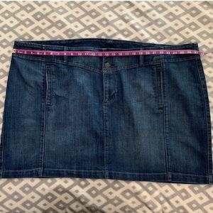 Old Navy Plus Size Denim 20” Mini Skirt 28